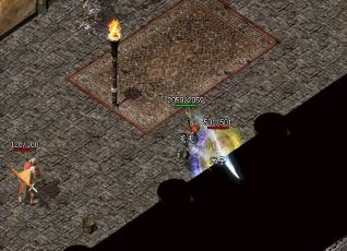 赤月装备可以在赤月巢穴轻松获得 赤月装备可以在赤月巢穴轻松获得